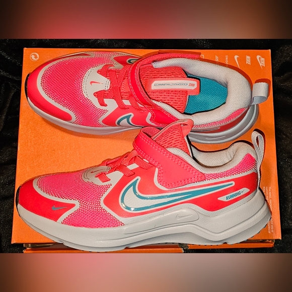 Nike Other - Nike Sneakers 13C - Cosmic Runner